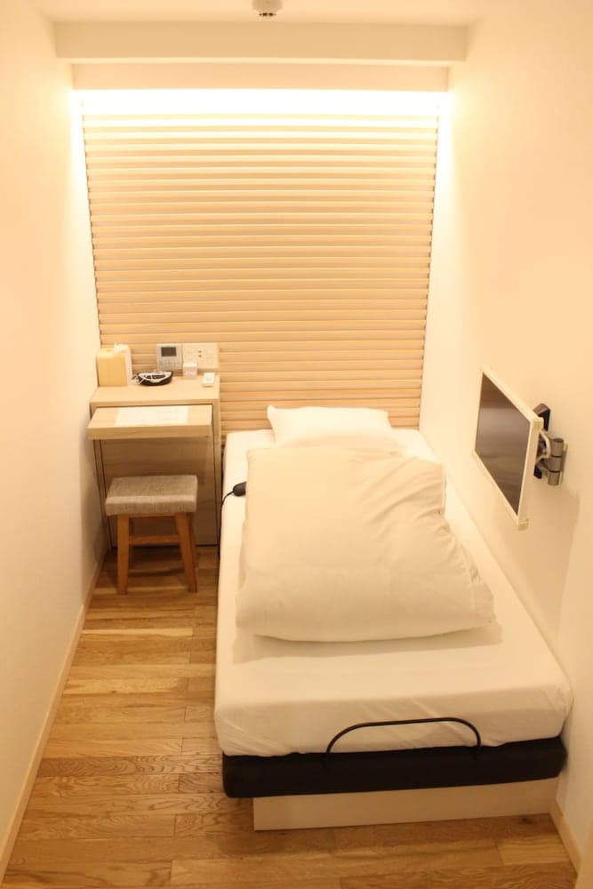 Executive Spa & Capsule WELLBE Fukuoka - Caters to Men