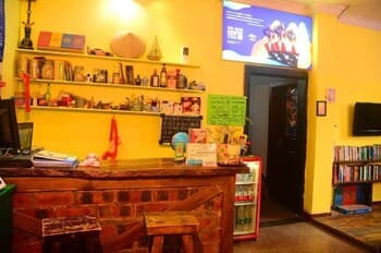 En Attendant Godot Youth Hostel