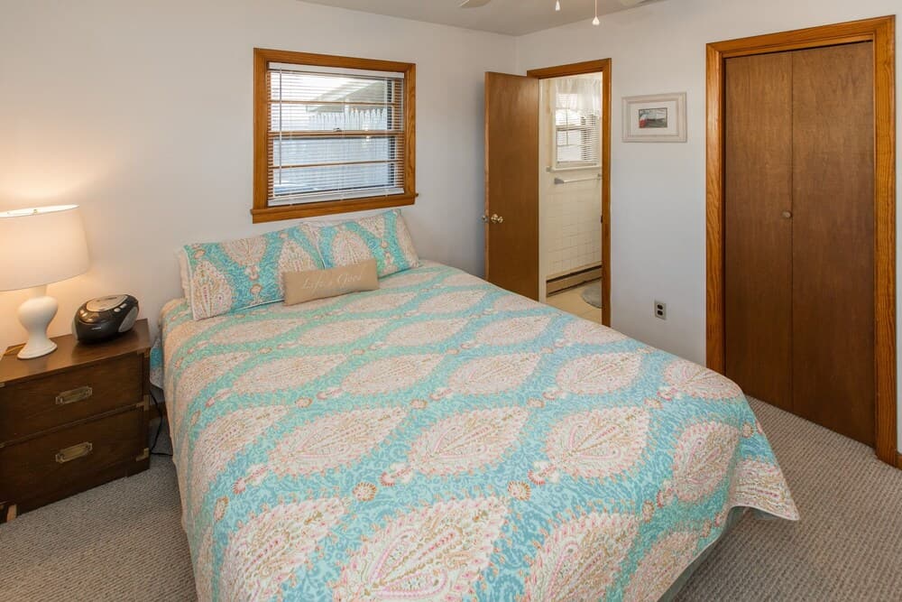 7709b Atlantic Ave 3 Bedroom Condo by Redawning