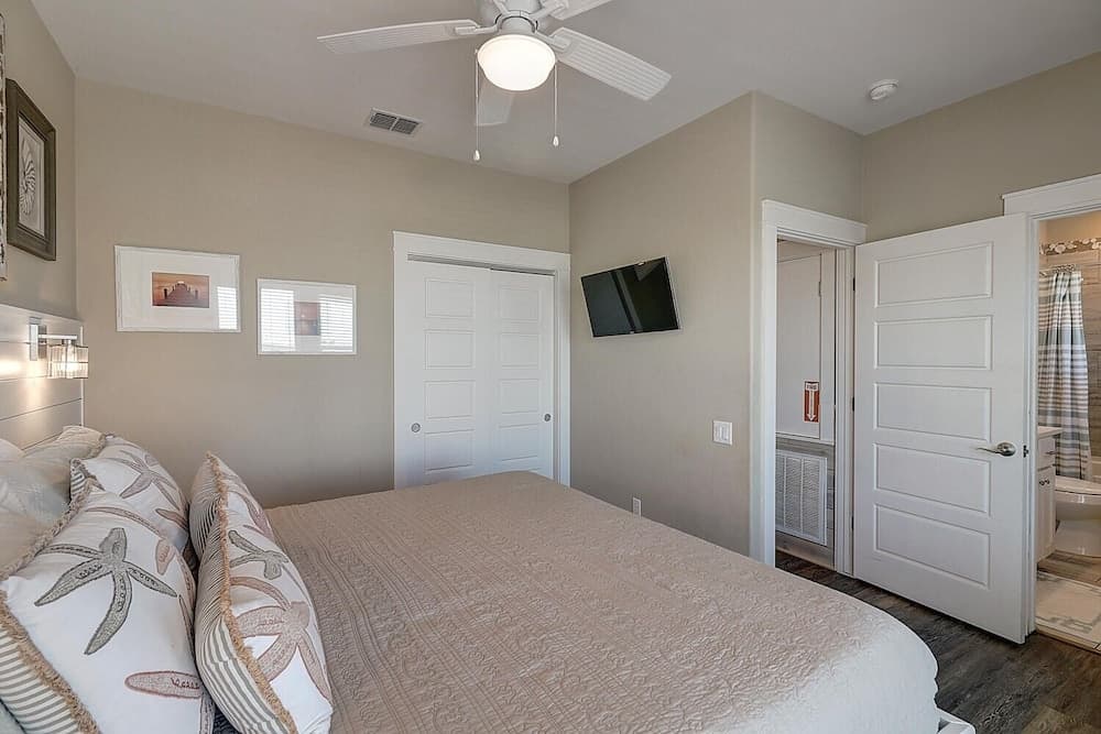 With A Splash Vw60 4 Bedroom Home by Redawning