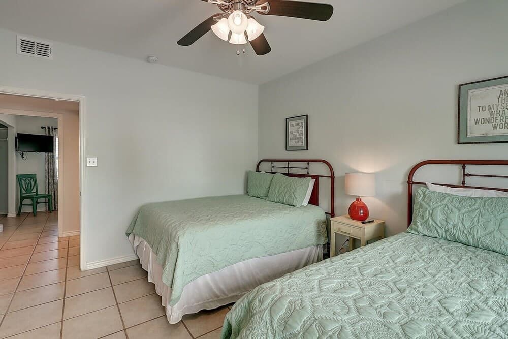 Sol Mate Siv33 2 Bedroom Condo by Redawning