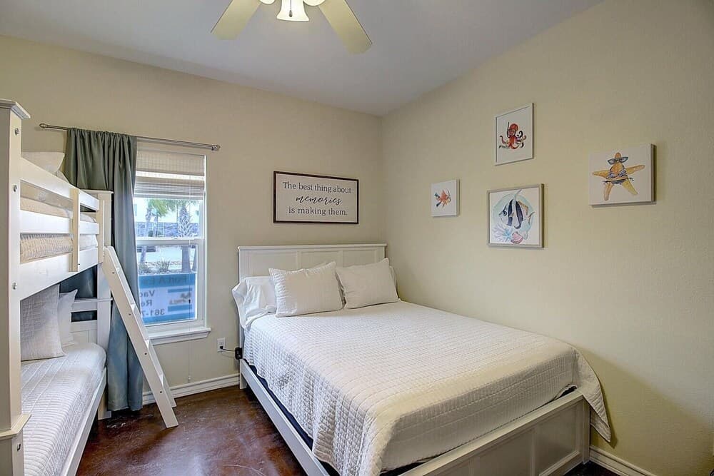 Admirals Quarters 103pb 2 Bedroom Condo by Redawning