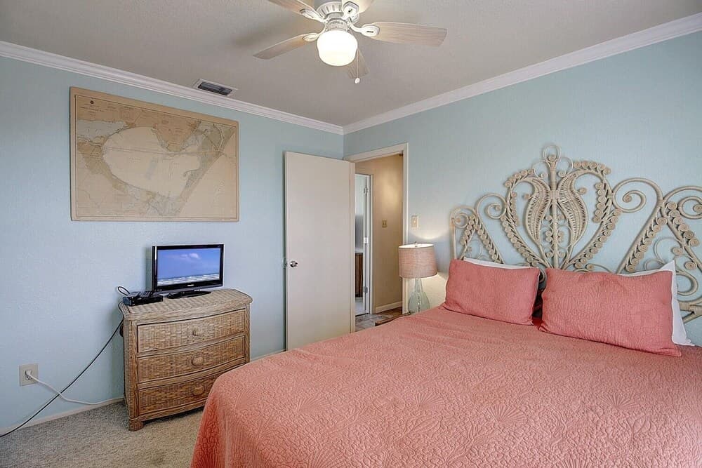 Beach Beauty 9lc 3 Bedroom Home by Redawning