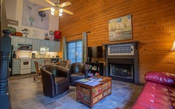 Day Dreamer 2 Bedroom Duplex by Redawning