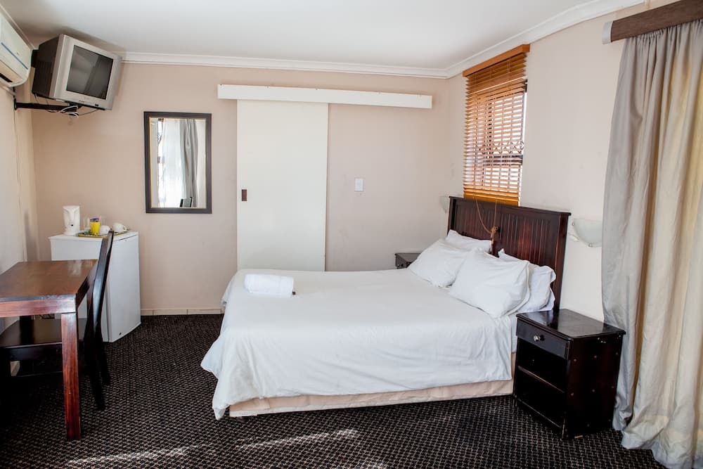 Oria Lodge - Summer Greens