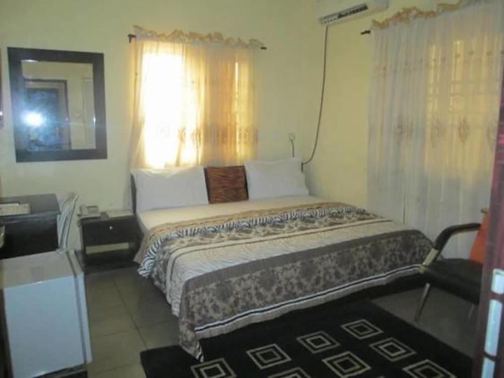 MS Marriott Apartments