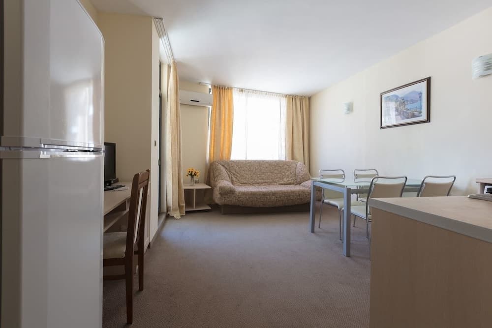 One Bedroom Apartment with Balcony