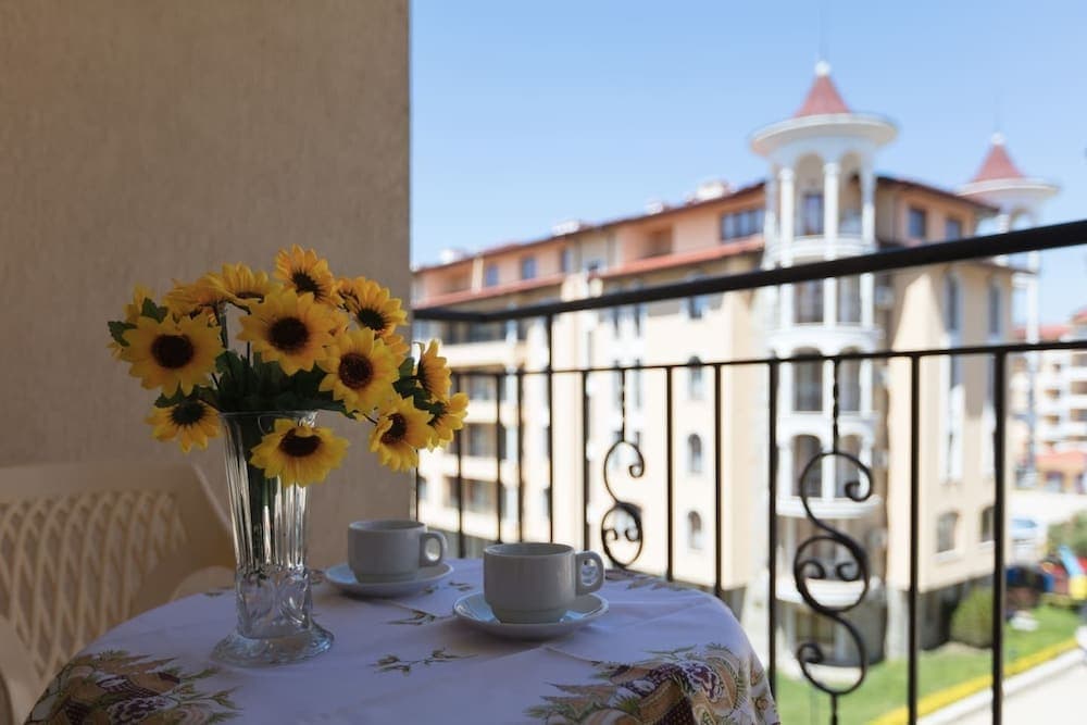 One Bedroom Apartment with Balcony