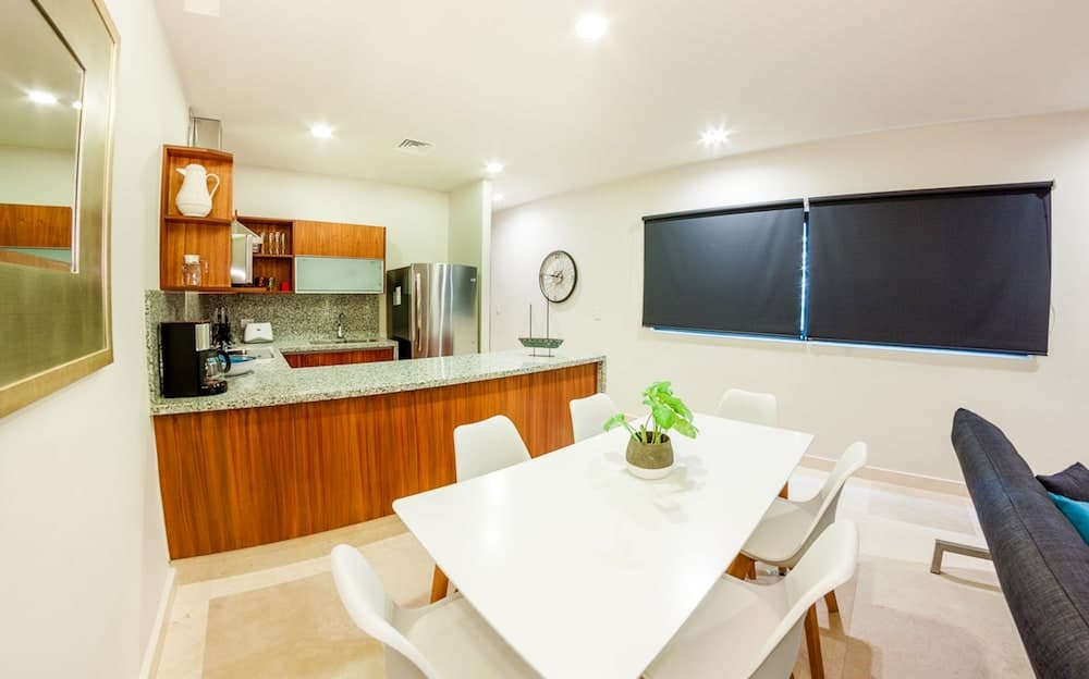 Stunning and Private 1BR condo near the beach by Happy Address