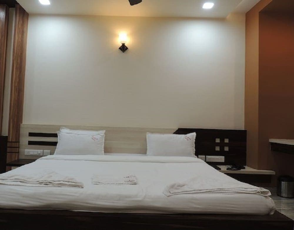 Room Maangta 125 - Kalyan East