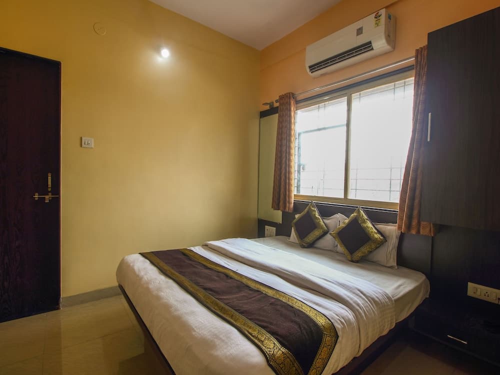 OYO 12355 Hotel New Jagdamba Lodging