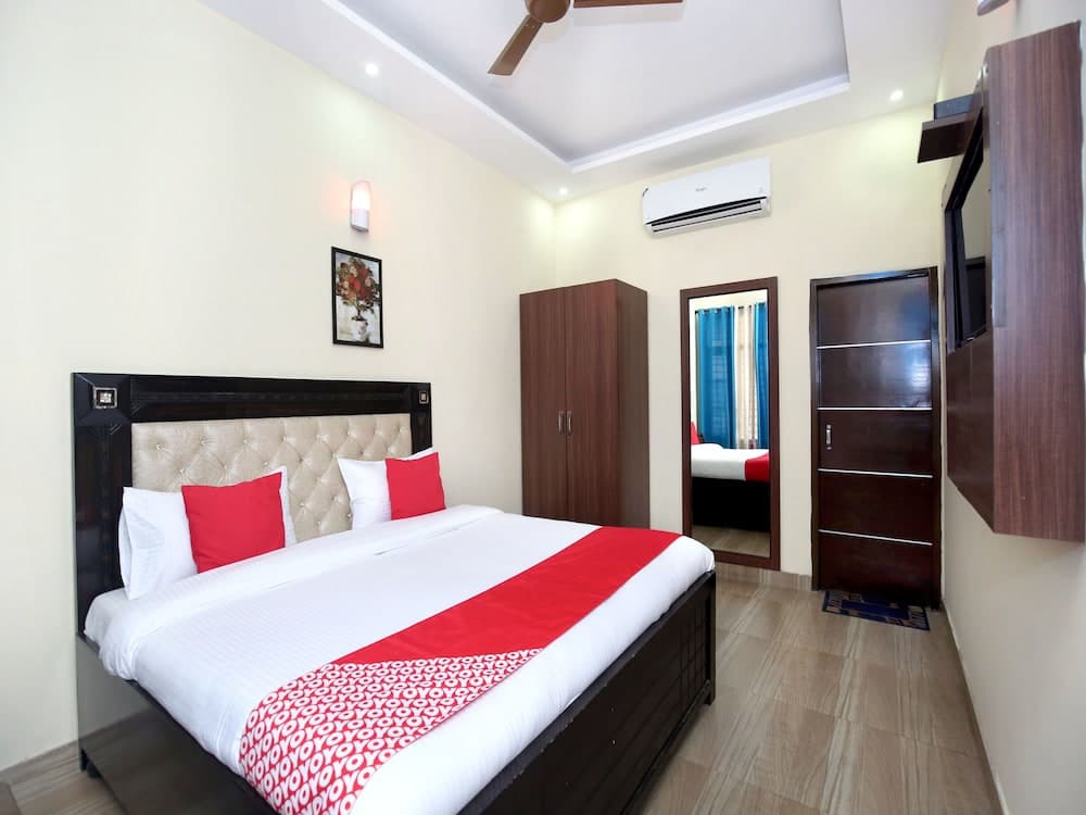 OYO 4548 Hotel Tom Stay