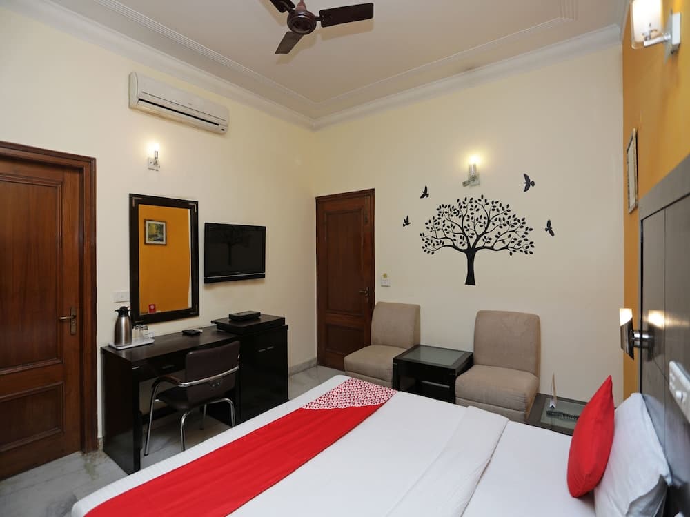 OYO 12075 Hotel Regalia Retreat