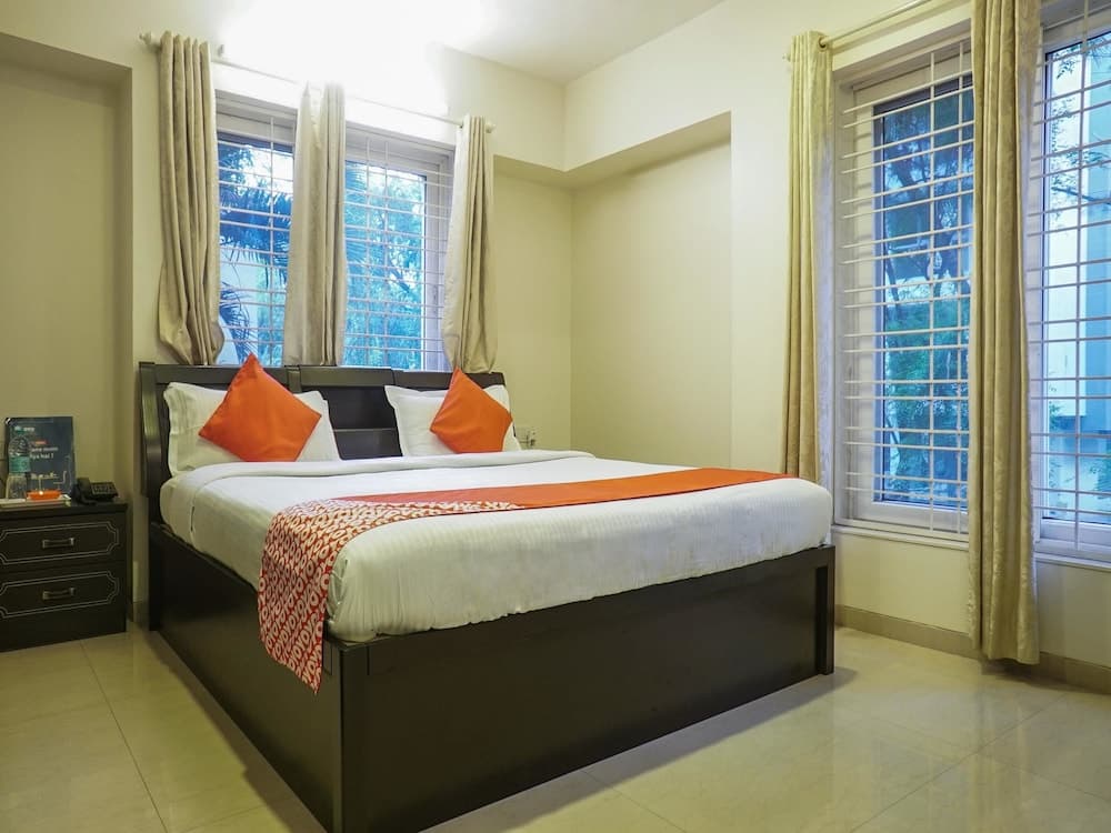 OYO 13467 Hotel FC 16 Suites