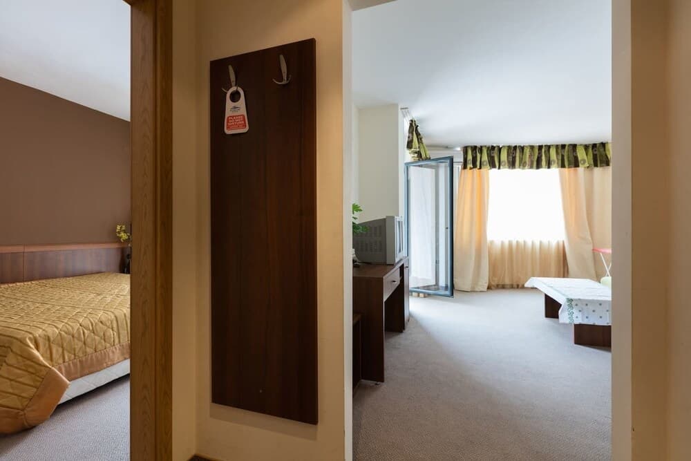 One Bedroom Apartment with Balcony