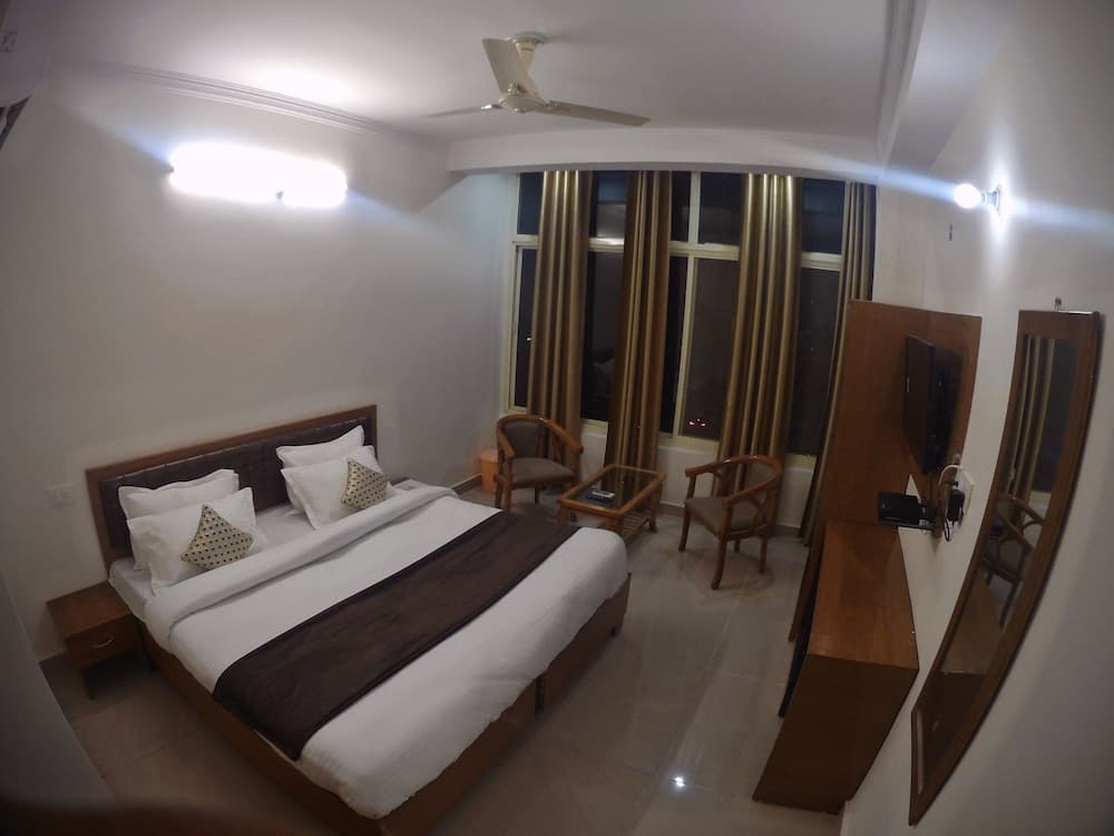Hotel Grace Ganga By Nature Care Village