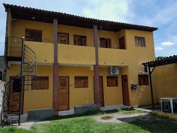 Casa do Mochileiro Airport Hostel