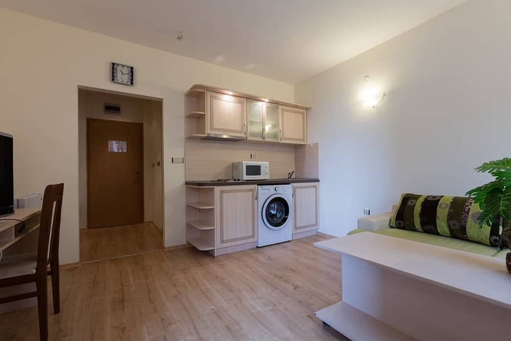 One Bedroom Apartment with Balcony