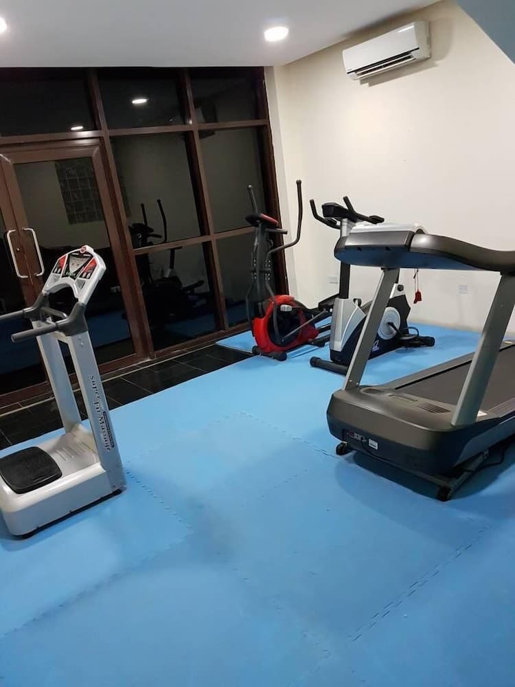 furnished indoor pool gym 3 bedroom flat