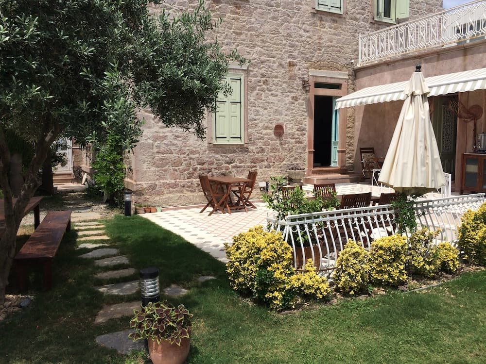 Cunda Has Konak Otel