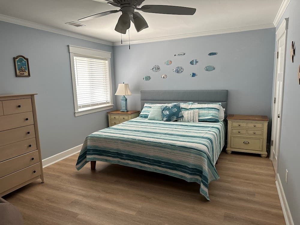 Boston Commons Penthouse 5 Bedroom Condo by RedAwning