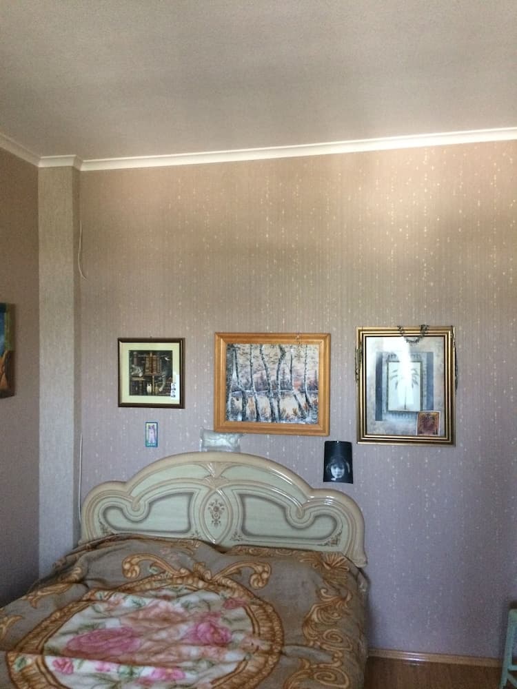 1st Man In Space Apartments