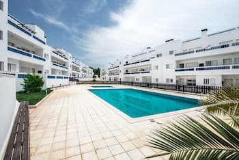 Santa Luzia Residence by MarsAlgarve