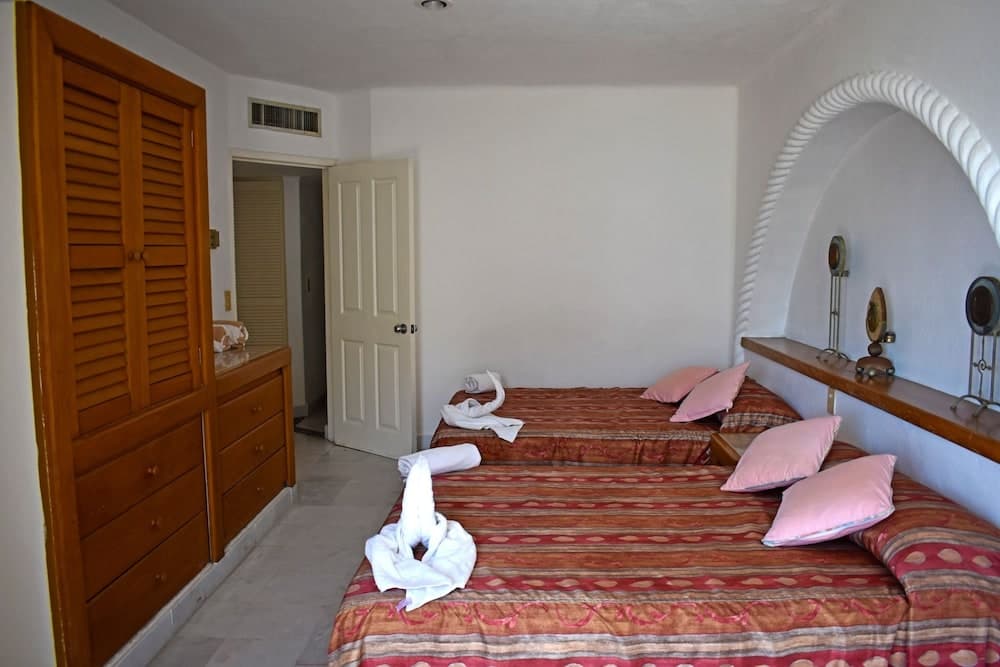 Aca Suites Ixtapa