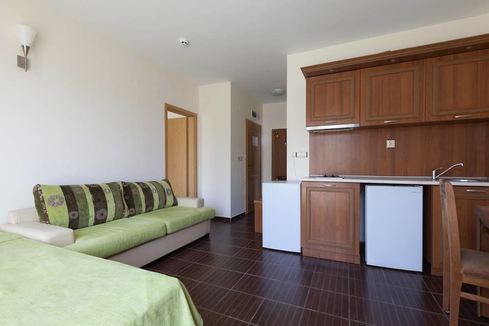 One Bedroom Apartment with Large Balcony