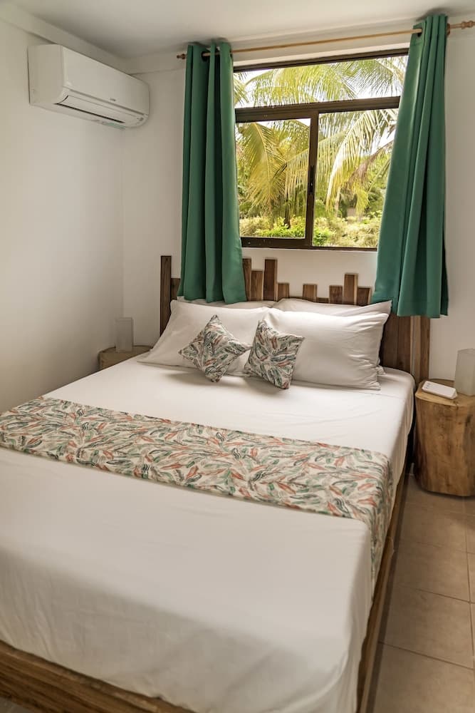 Drift Away Eco Lodge