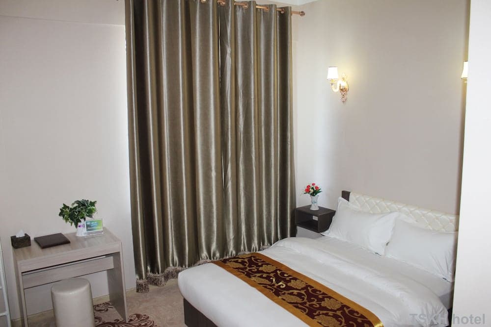 Tsetsen Khangai Hotel