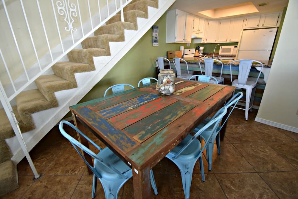 Lagoon Run 308 3 Bedroom Condo by Redawning