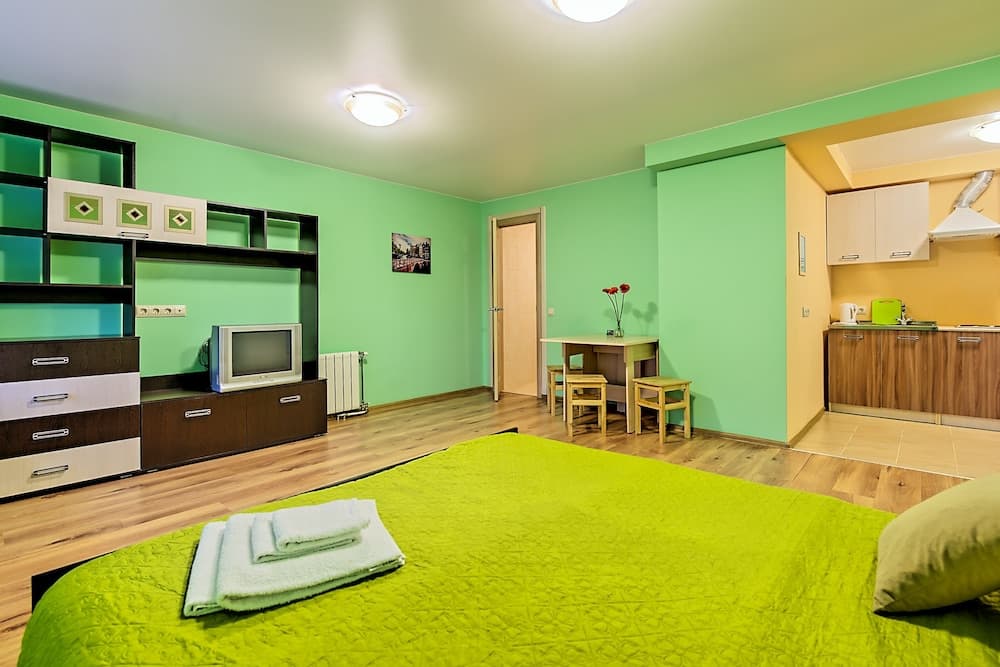 FlatHome24 Fermskoye 32