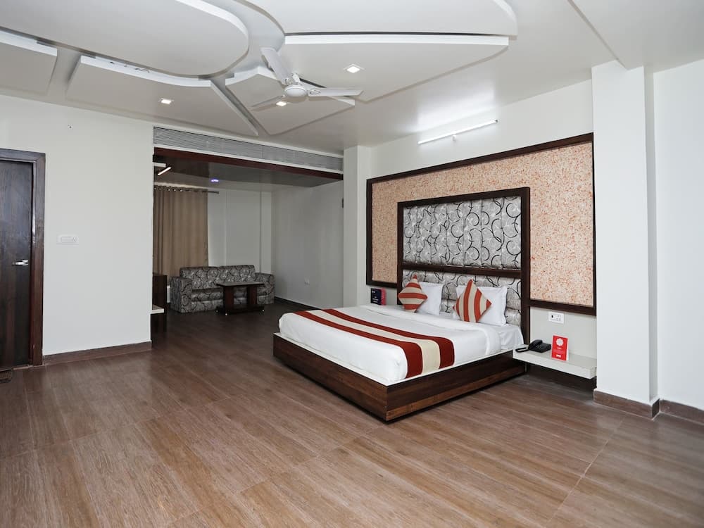 OYO 13835 Hotel Kanta Shrawan