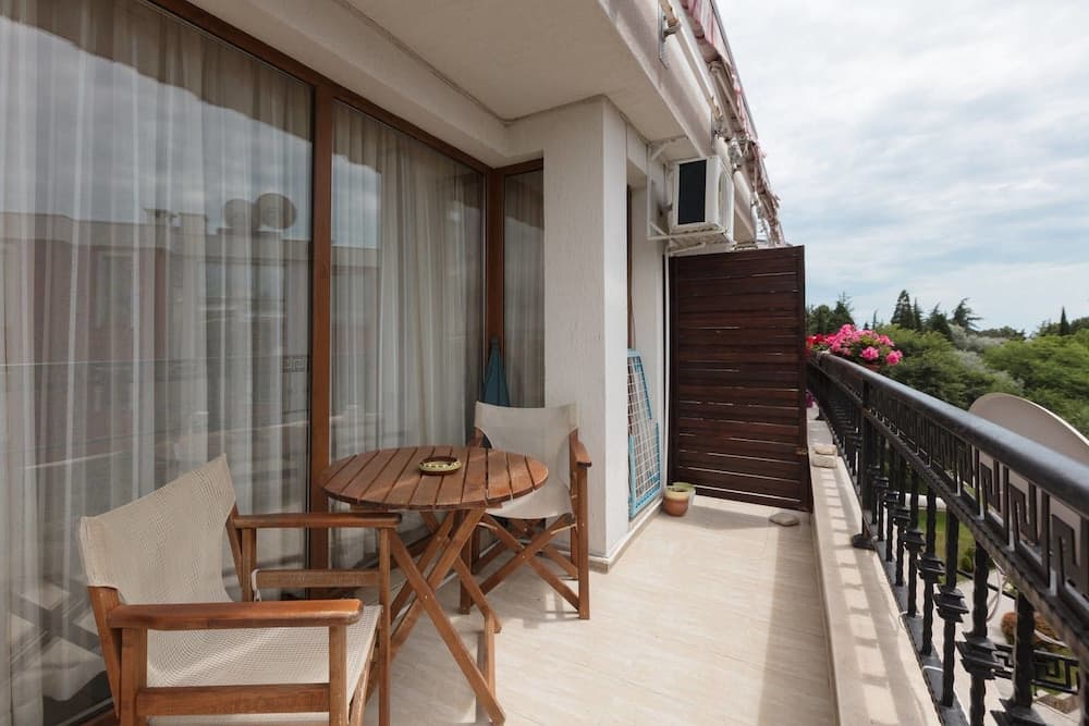 Apartment Rich Beach Nessebar