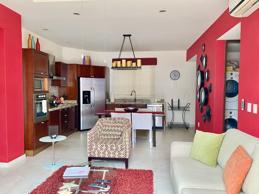 V399 - Casa Round Up