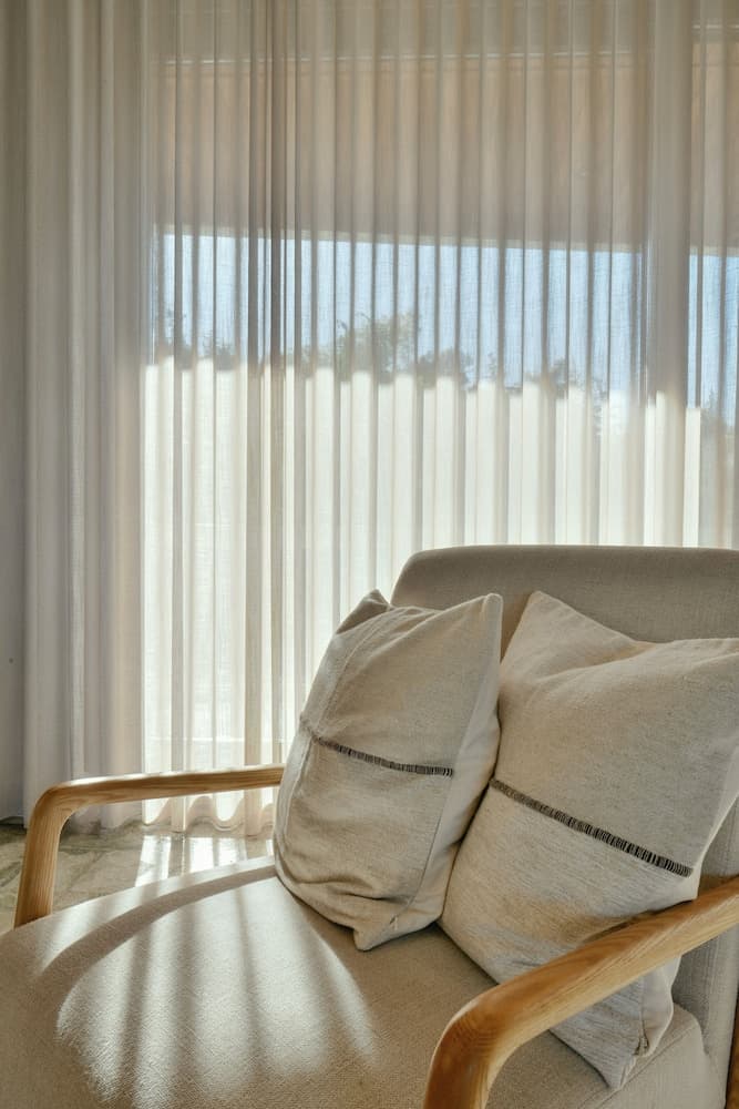 Karyatis Luxury Maisonette by K&K