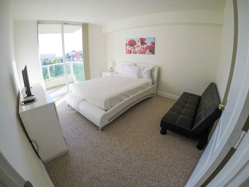 Intracostal Sunny Isles