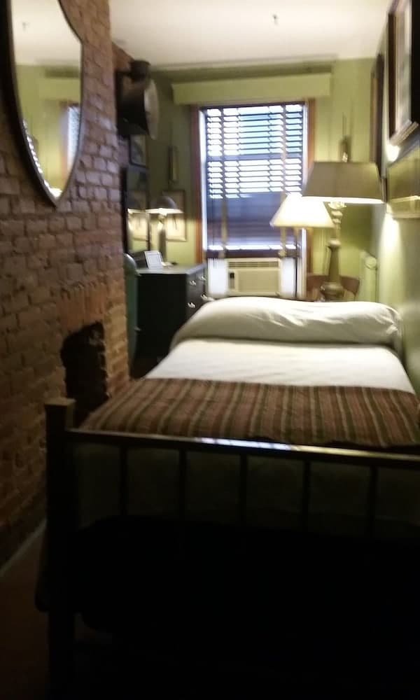 Chelsea Mews Guest House All Male