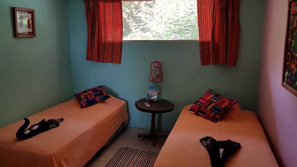 Gucumatz Lakeside Inn