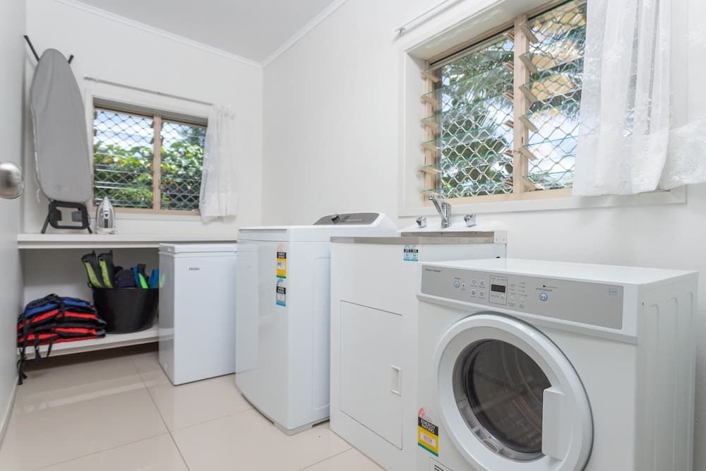 Natura Beach Pool Villa 2