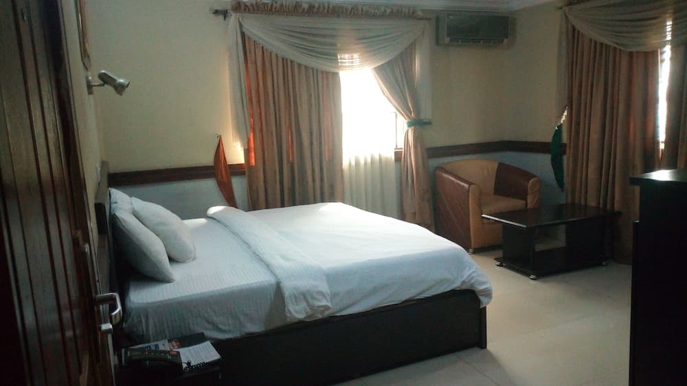 Brighton Hotel and Suites