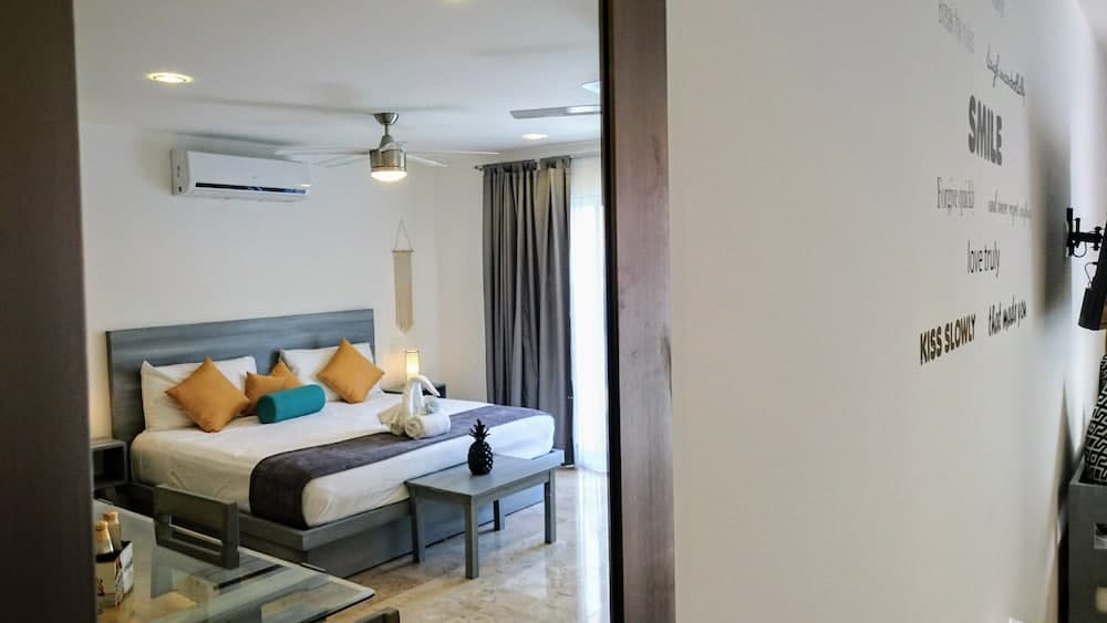 5th Coral Suite by Ixchel