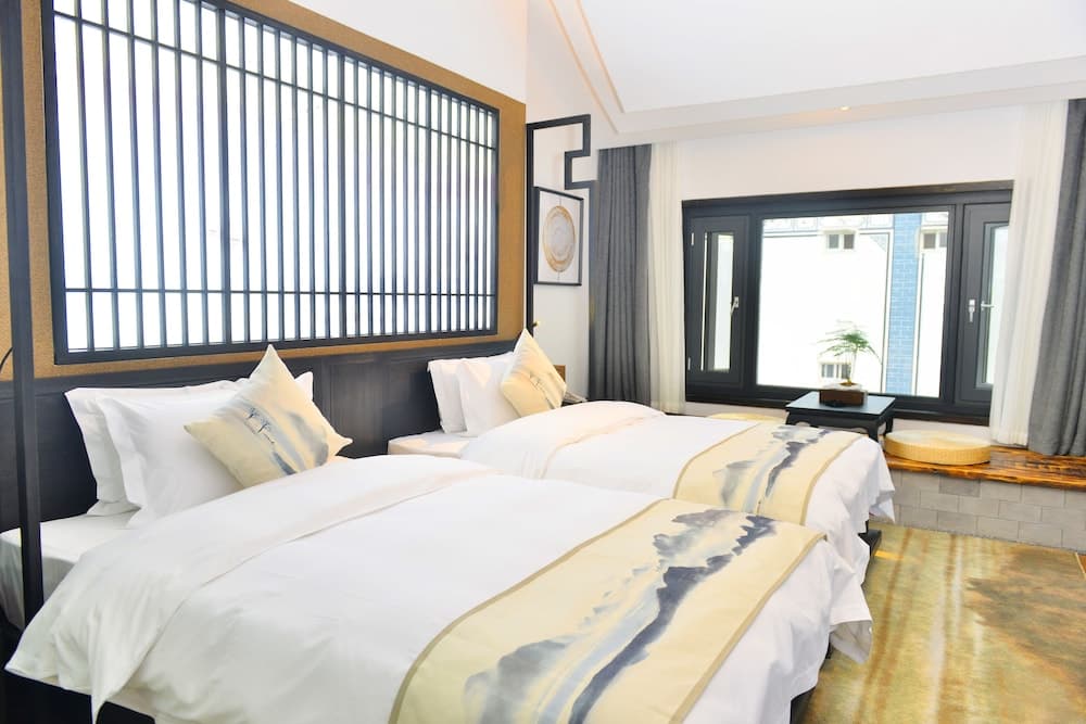 LiuHeYunYan Hotel.Dali