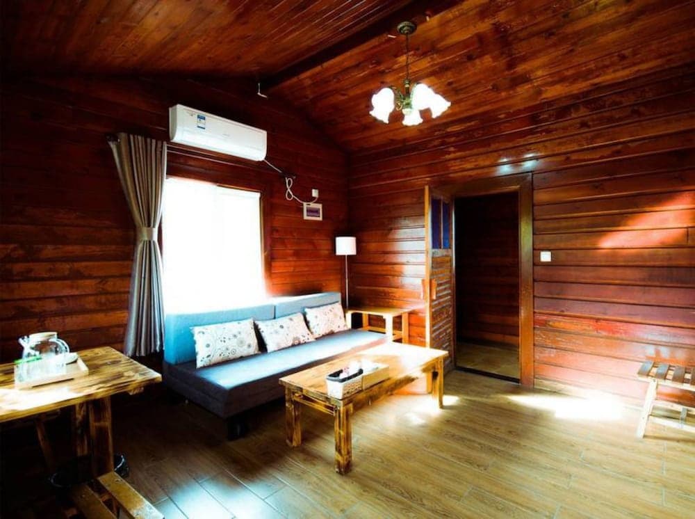 Yun Ju Courtyard Apartment