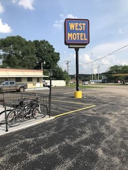 West Motel