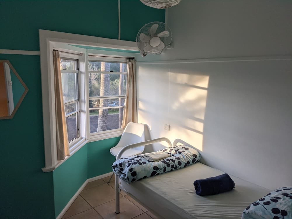 Ozzie Pozzie Backpackers