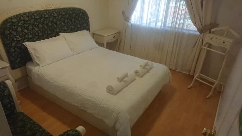 The Cottage on George Street