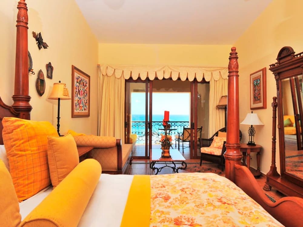 Ultimate Family Two Bedroom Suite at Cabo San Lucas