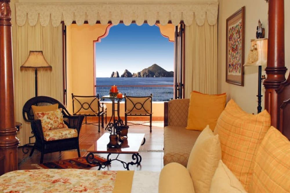 Best 2 BR Apartment in Cabo San Lucas